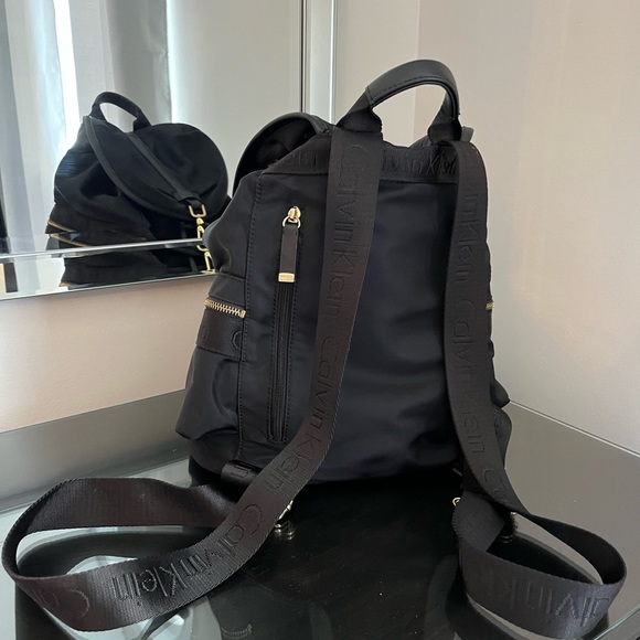 calvin klein backpack - Picture 2 of 11